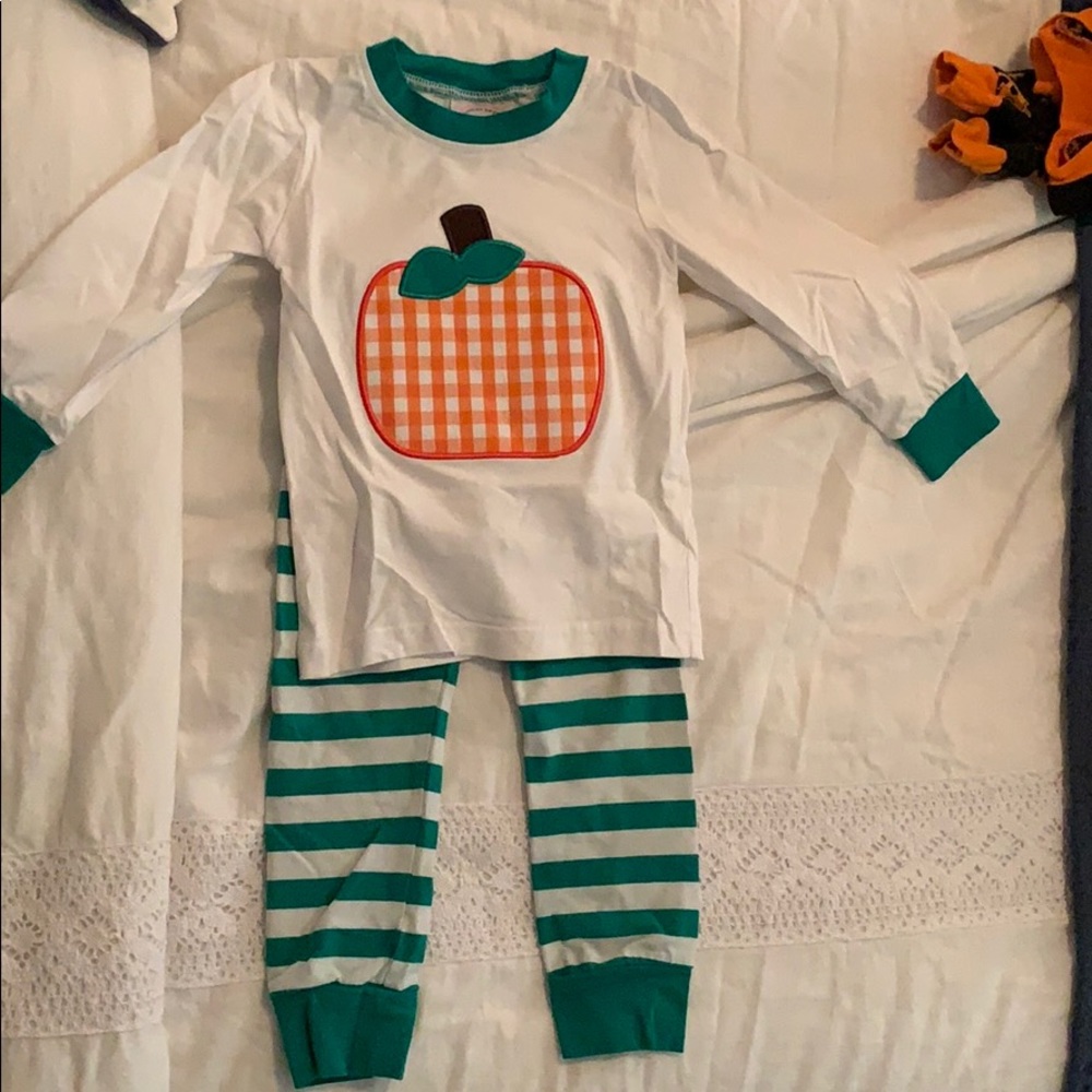 Smocked Pumpkin pajamas- size 2T